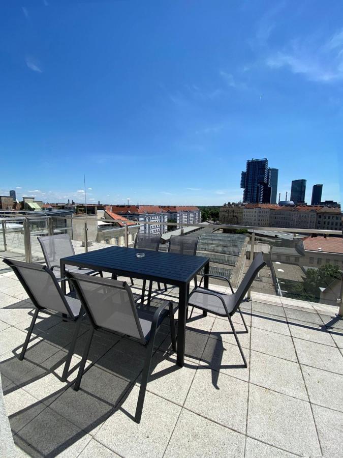 Bright Duplex Danube Canal Appartement *