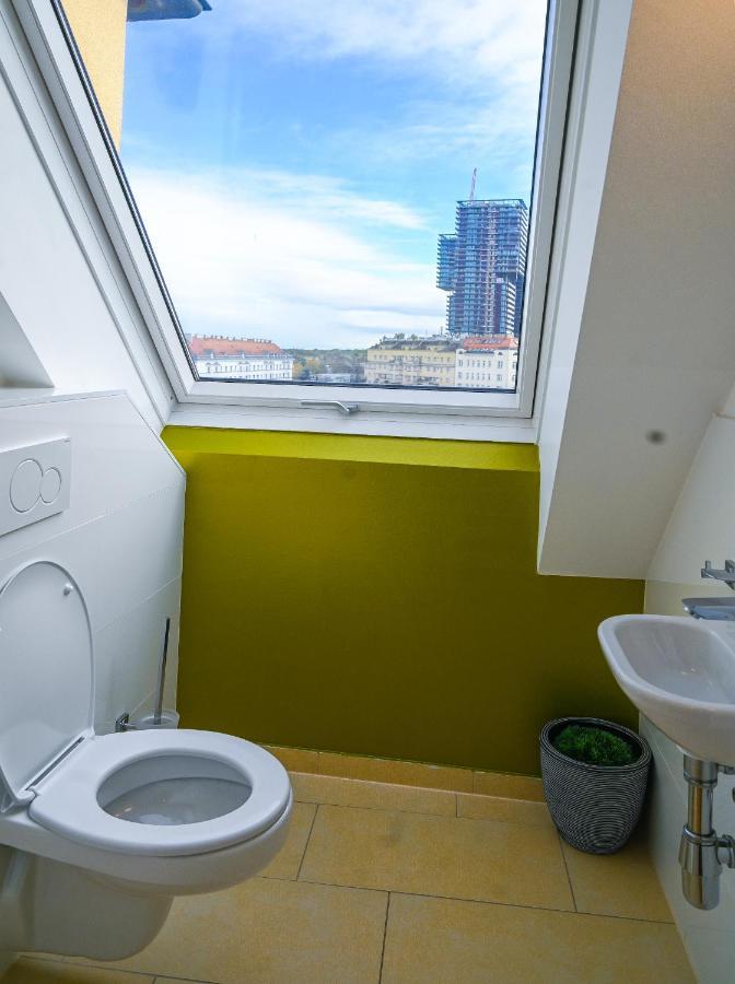 Bright Duplex Danube Canal Apartamento